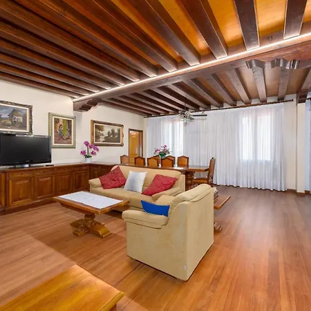 Giulia House Lejlighed