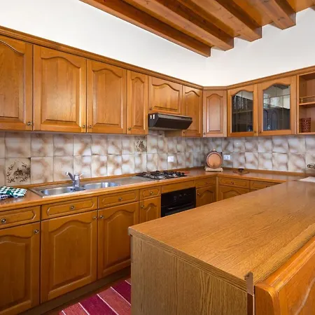 Apartman Giulia House *