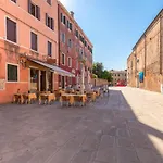 Giulia House *